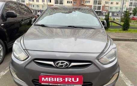 Hyundai Solaris II рестайлинг, 2011 год, 545 000 рублей, 3 фотография