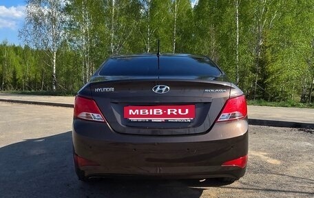 Hyundai Solaris II рестайлинг, 2015 год, 1 050 000 рублей, 4 фотография