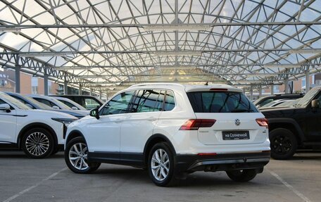 Volkswagen Tiguan II, 2017 год, 2 200 000 рублей, 3 фотография