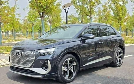 Audi Q4 e-tron, 2023 год, 3 550 000 рублей, 4 фотография