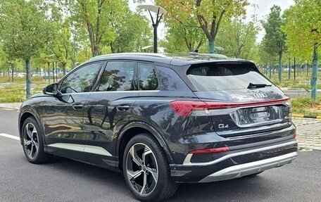 Audi Q4 e-tron, 2023 год, 3 550 000 рублей, 7 фотография