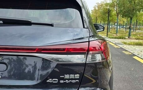 Audi Q4 e-tron, 2023 год, 3 550 000 рублей, 10 фотография