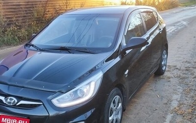 Hyundai Solaris II рестайлинг, 2013 год, 980 000 рублей, 1 фотография