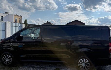 Toyota ProAce II, 2019 год, 3 000 000 рублей, 4 фотография