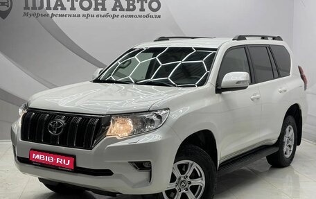 Toyota Land Cruiser Prado 150 рестайлинг, 2019 год, 4 550 000 рублей, 1 фотография