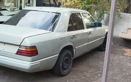 Mercedes-Benz W124, 1989 год, 150 000 рублей, 2 фотография