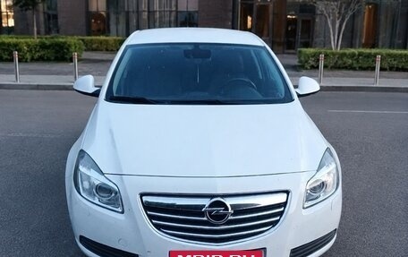Opel Insignia II рестайлинг, 2010 год, 800 000 рублей, 2 фотография