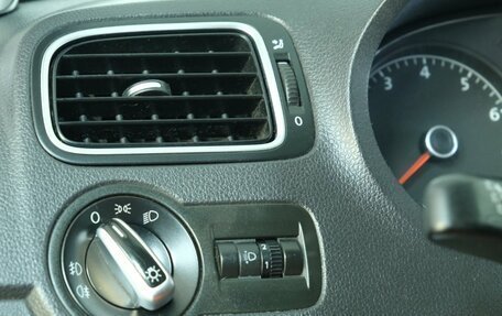 Volkswagen Polo VI (EU Market), 2011 год, 879 000 рублей, 11 фотография