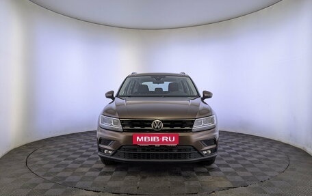 Volkswagen Tiguan II, 2020 год, 2 900 000 рублей, 2 фотография