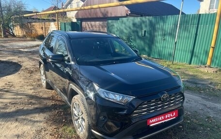 Toyota RAV4, 2019 год, 3 200 000 рублей, 7 фотография
