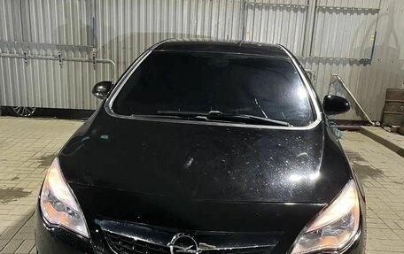 Opel Astra J, 2011 год, 630 000 рублей, 1 фотография