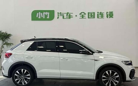 Volkswagen T-Roc I, 2023 год, 2 400 000 рублей, 7 фотография