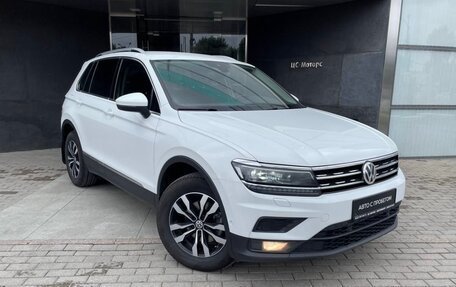 Volkswagen Tiguan II, 2019 год, 2 350 000 рублей, 1 фотография