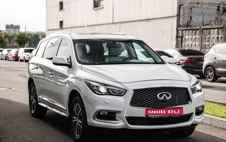 Infiniti QX60 I рестайлинг, 2017 год, 1 999 000 рублей, 5 фотография