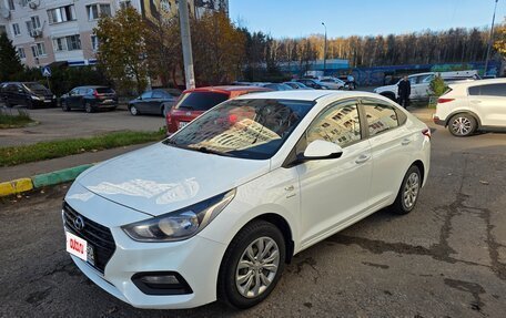 Hyundai Solaris II рестайлинг, 2019 год, 1 250 000 рублей, 3 фотография
