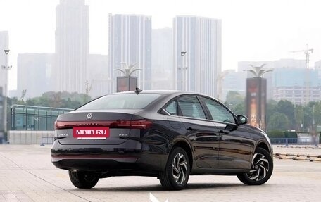 Volkswagen Lavida, 2023 год, 1 830 000 рублей, 5 фотография