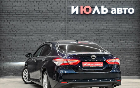 Toyota Camry, 2019 год, 2 950 000 рублей, 8 фотография
