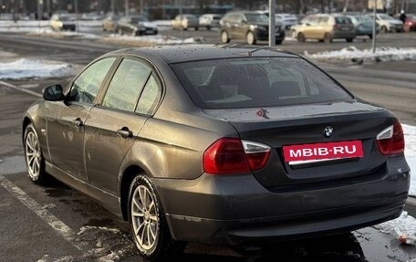 BMW 3 серия, 2005 год, 650 000 рублей, 3 фотография