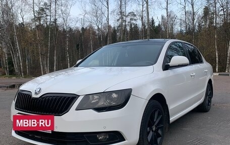 Skoda Superb III рестайлинг, 2014 год, 980 000 рублей, 3 фотография