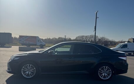 Toyota Camry, 2021 год, 3 090 000 рублей, 4 фотография