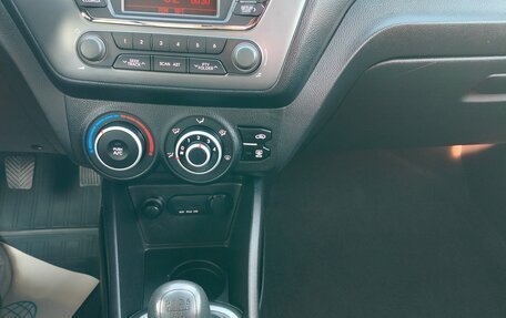 KIA Rio III рестайлинг, 2012 год, 700 000 рублей, 7 фотография