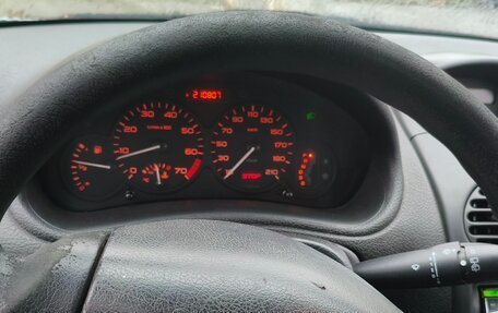 Peugeot 206, 2002 год, 205 000 рублей, 5 фотография
