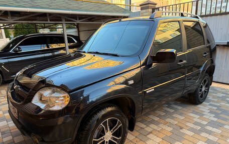 Chevrolet Niva I рестайлинг, 2009 год, 315 000 рублей, 3 фотография
