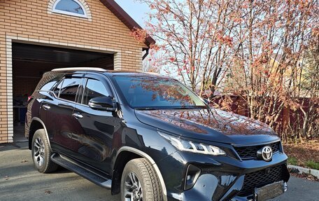 Toyota Fortuner II, 2022 год, 5 950 000 рублей, 4 фотография