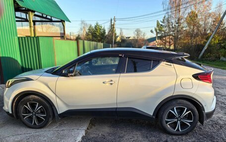 Toyota C-HR I рестайлинг, 2020 год, 2 200 000 рублей, 2 фотография