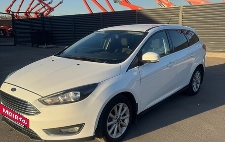 Ford Focus III, 2017 год, 900 000 рублей, 2 фотография