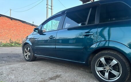 Opel Zafira B, 2007 год, 390 000 рублей, 3 фотография