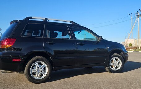 Mitsubishi Outlander III рестайлинг 3, 2003 год, 675 000 рублей, 2 фотография