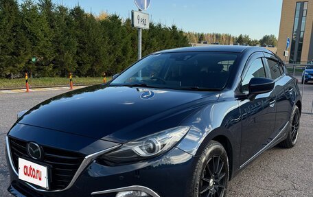 Mazda Axela, 2015 год, 1 390 000 рублей, 2 фотография