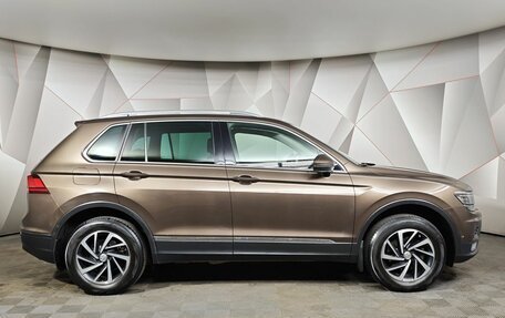 Volkswagen Tiguan II, 2018 год, 2 045 000 рублей, 6 фотография