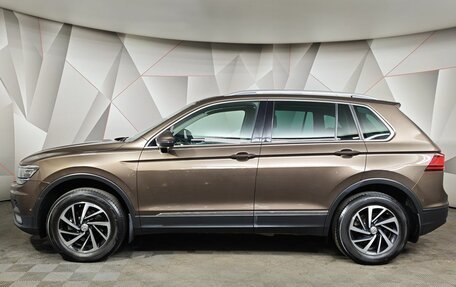 Volkswagen Tiguan II, 2018 год, 2 045 000 рублей, 5 фотография