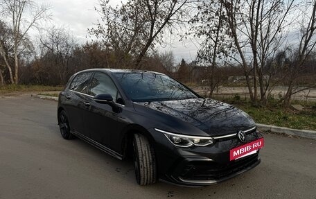 Volkswagen Golf VIII, 2021 год, 2 450 000 рублей, 2 фотография