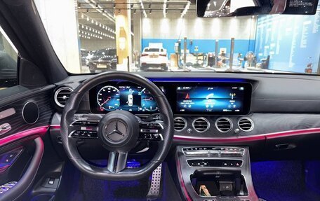Mercedes-Benz E-Класс, 2020 год, 4 450 000 рублей, 6 фотография
