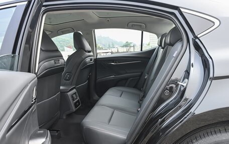 Toyota Camry, 2026 год, 4 300 000 рублей, 2 фотография