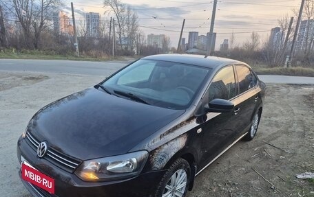 Volkswagen Polo VI (EU Market), 2011 год, 830 000 рублей, 2 фотография