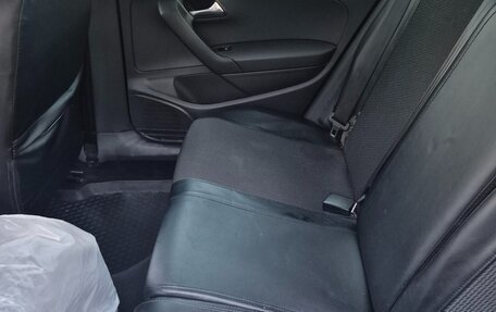 Volkswagen Polo VI (EU Market), 2011 год, 830 000 рублей, 11 фотография