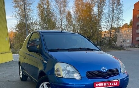 Toyota Yaris III, 2002 год, 330 000 рублей, 2 фотография