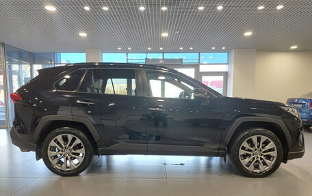 Toyota RAV4, 2022 год, 3 770 000 рублей, 4 фотография