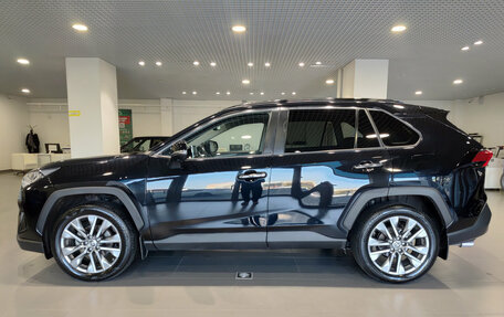 Toyota RAV4, 2022 год, 3 770 000 рублей, 8 фотография
