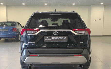 Toyota RAV4, 2022 год, 3 770 000 рублей, 6 фотография