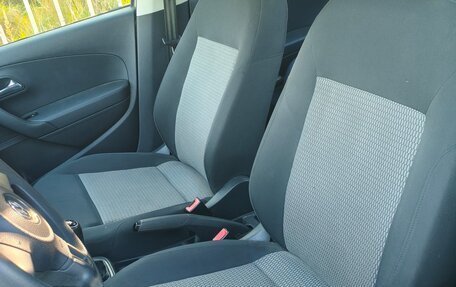 Volkswagen Polo VI (EU Market), 2011 год, 500 000 рублей, 7 фотография
