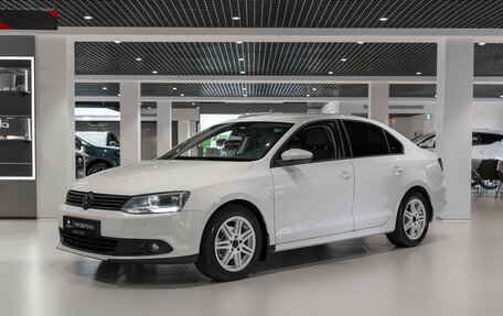 Volkswagen Jetta VII, 2012 год, 975 000 рублей, 1 фотография