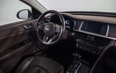 KIA Optima IV рестайлинг, 2018 год, 1 689 000 рублей, 9 фотография