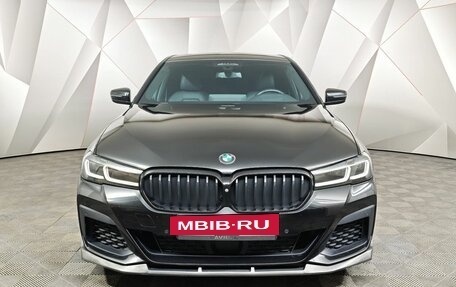 BMW 5 серия, 2021 год, 4 398 000 рублей, 3 фотография