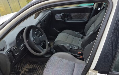 Volkswagen Polo III рестайлинг, 1996 год, 100 000 рублей, 3 фотография
