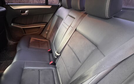 Mercedes-Benz E-Класс, 2010 год, 1 490 000 рублей, 6 фотография